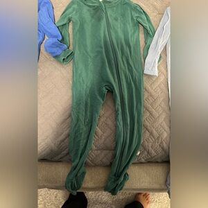 Kyte Baby 12-18 Footed sleeper